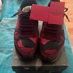 Valentino Sneakers